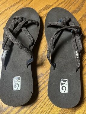 Teva Women Brown Strappy Flip Flop Sandals Size 9